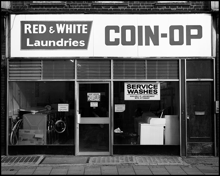 Red - White Coin op